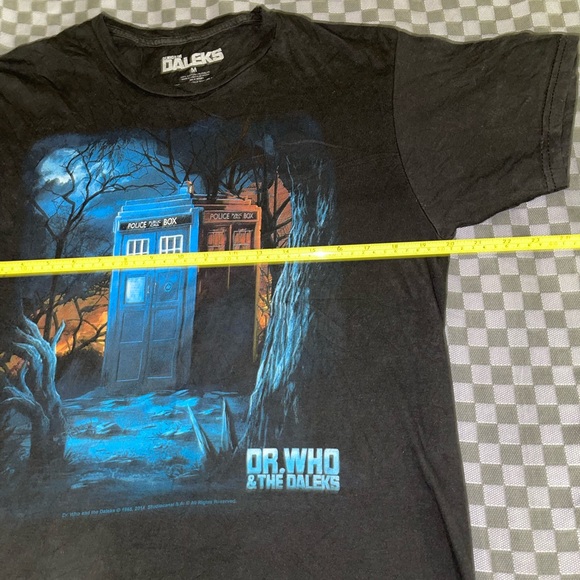 **Unisex** Dr. Who & The DALEKS Graphic Tee - Picture 6 of 7